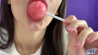 Cute Girl Play Pussy Chupa Chups - Sensual Solo