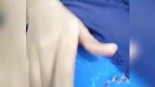 Ukhty sange pamer susu