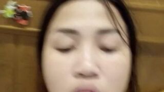 Gorgeous bitch masturbating