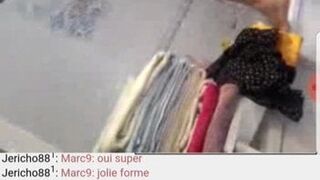 Coco.fr : Un mec filme sa grosse s'essuyer la chatte