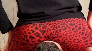 Rear-End smothering session! slave stay under my leopard butt!
