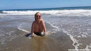 The beach girl for everyone on Gran Canaria UNCUT