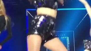 Jisoo's First Thigh Worship Of 2021