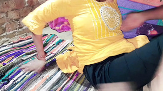 Stunning desi indian bhabhi sexed by her brother in law and spunk on mouth with hindi audio