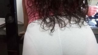 Calcinha marcando na bunda