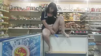 Russian mature masturbate in shop