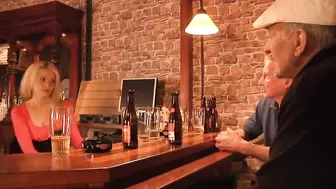 Two tourist oldmen fuck american blonde in a bar