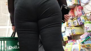chubby in black leggins