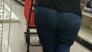 Wide hip and booty bbw milf