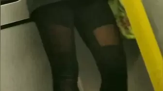 Junge Frau in Sexy Leggings